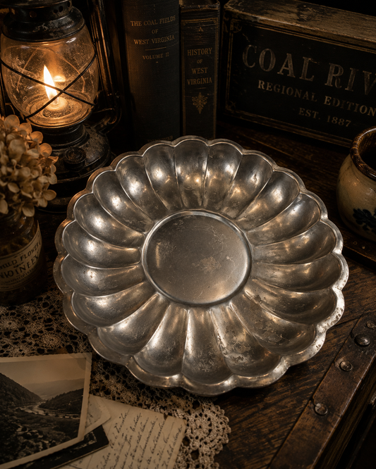 Silver-Tone Scalloped Serving Tray